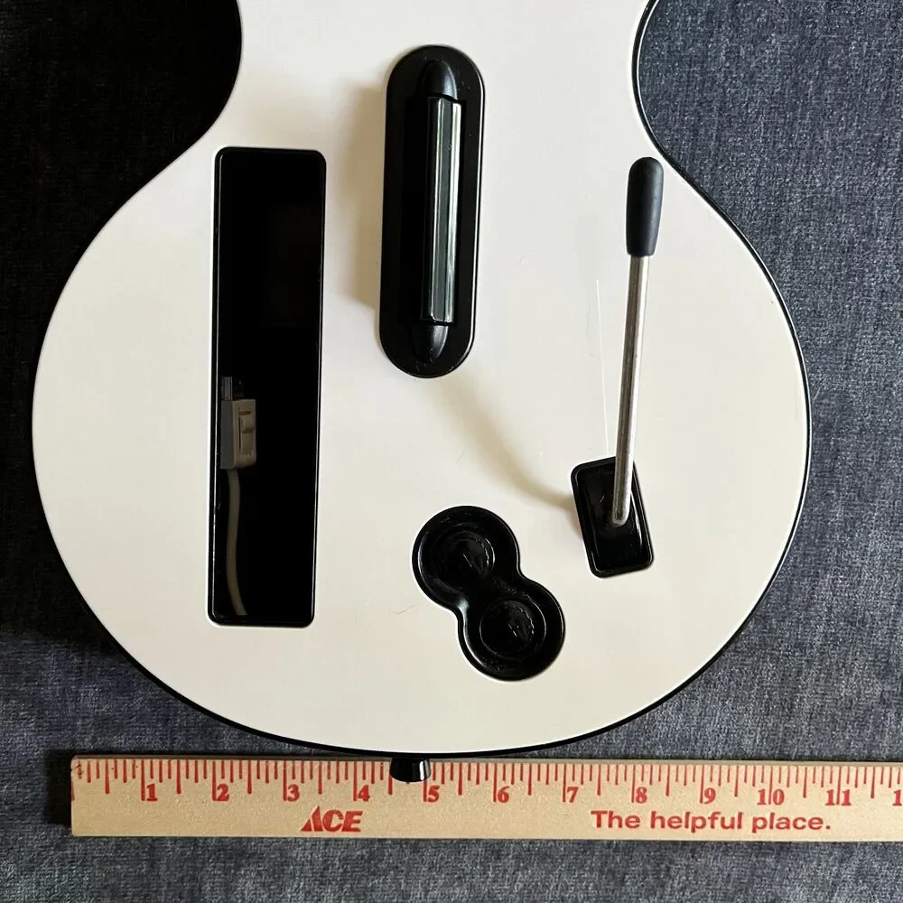 Nintendo wii guitar